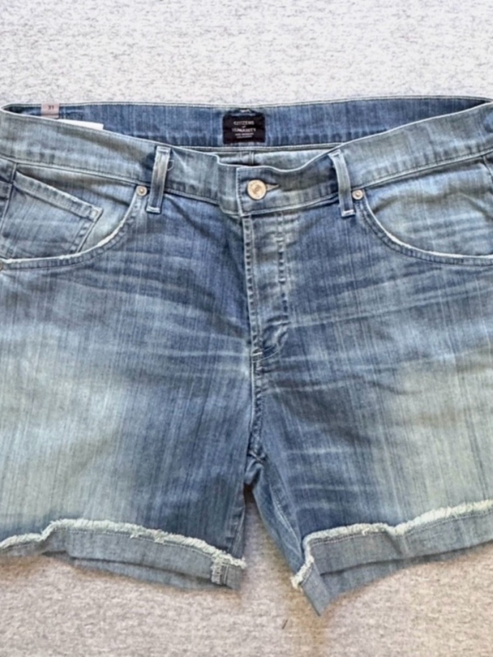 Citizens of Humanity Cuffed Denim Shorts Faded Medium Wash